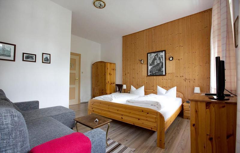 Gaestehaus Hohe Tannen Garmisch-Partenkirchen Exterior foto